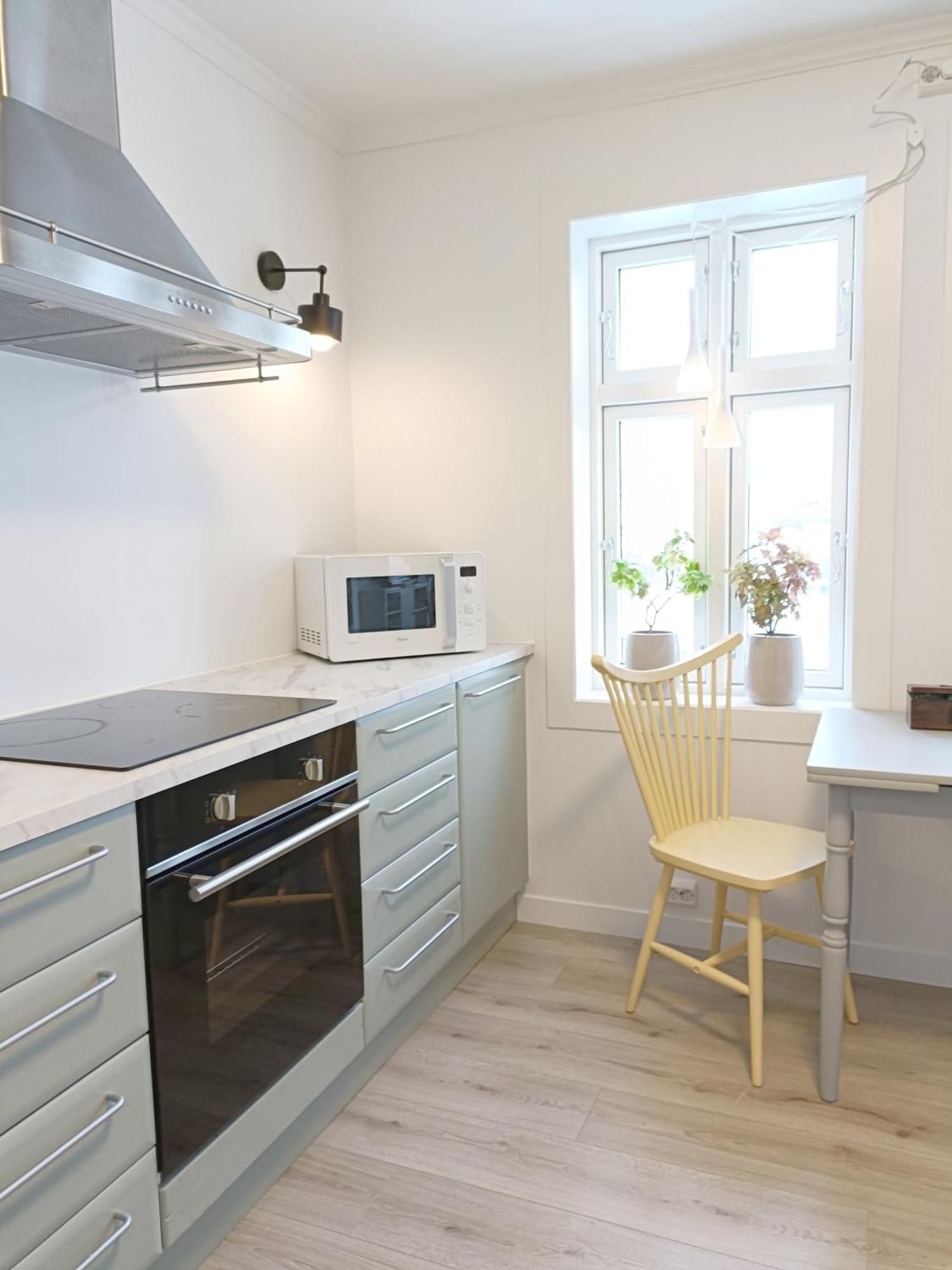Villa Charming House In Ulsteinvik With Free Parking Exterior foto
